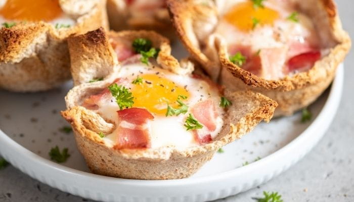 Crisp Ham and Egg Cups