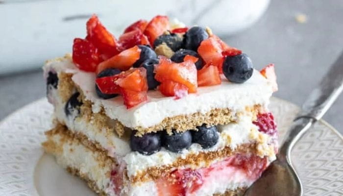 Berry Icebox Cake