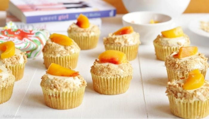 Peach Cobbler Cupcakes