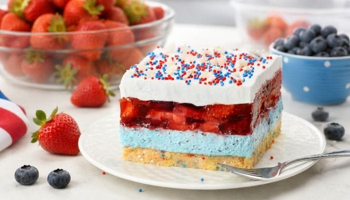 Summer Berry Jello Lasagna