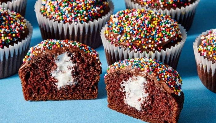 Vanilla Cream Filled Cupcakes