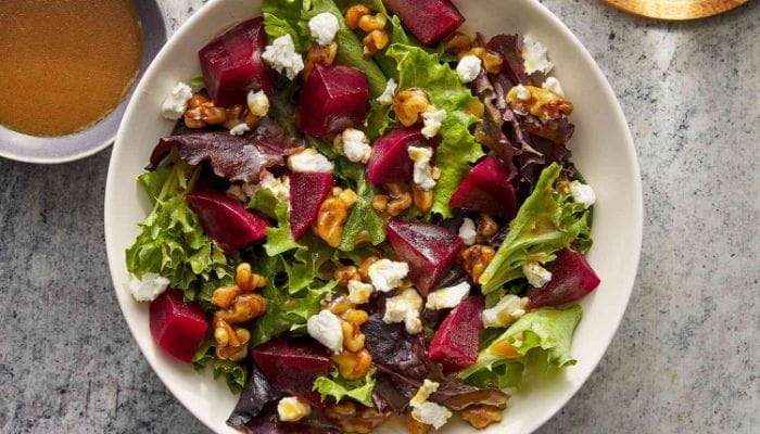 Beet Salad with Goat Cheese and Walnuts