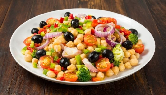 Mediterranean Chickpea Salad