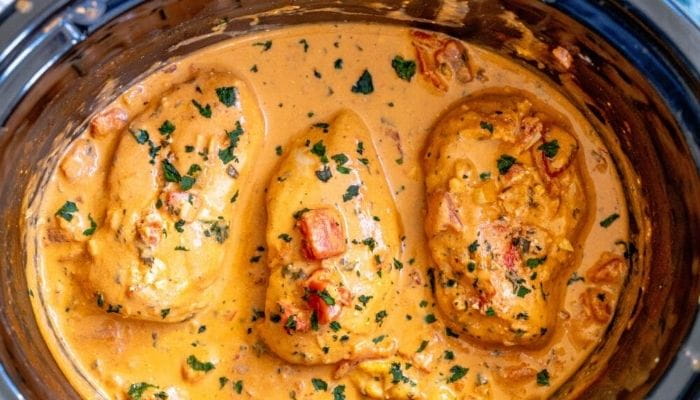 Slow Cooker Tomato Basil Chicken